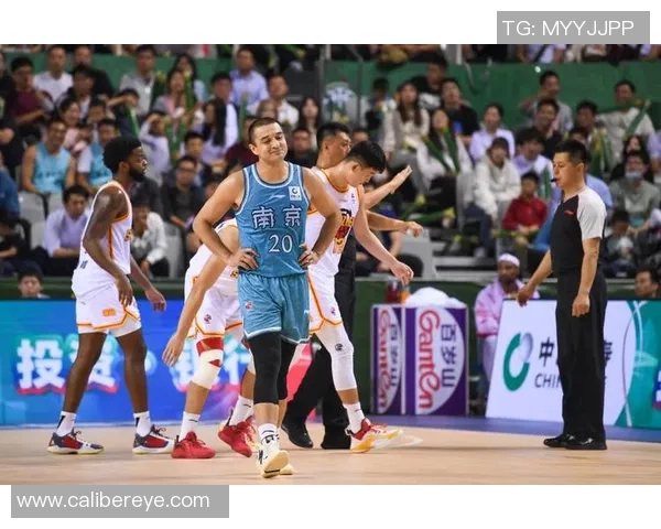 赛后分析：深圳篮球队与杭州篮球队球员个人能力全面对比与评价