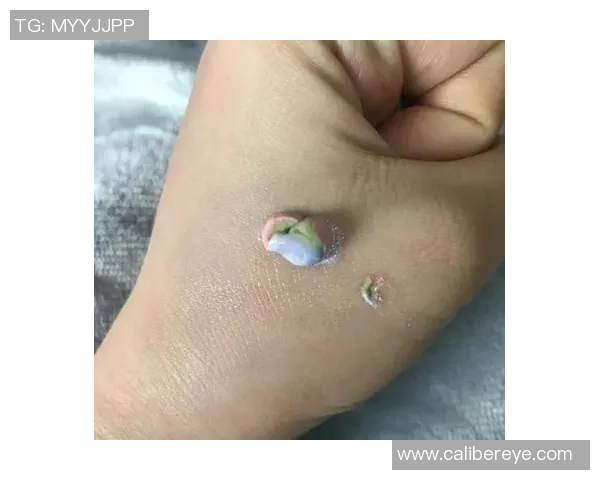 足球明星意外体验鸟屎美食引发热议网友纷纷调侃其味觉冒险之旅